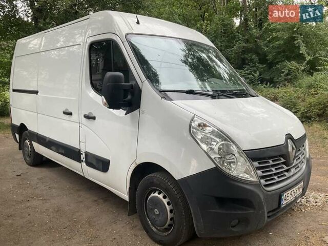 Белый Рено Мастер, объемом двигателя 2.3 л и пробегом 289 тыс. км за 12300 $, фото 1 на Automoto.ua