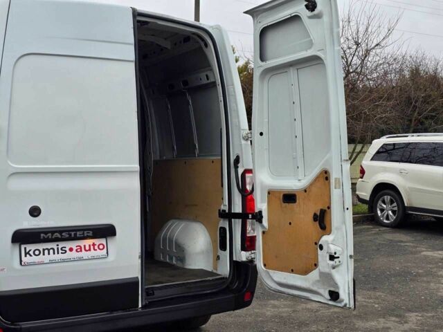 Білий Рено Мастєр, об'ємом двигуна 2.3 л та пробігом 201 тис. км за 12999 $, фото 5 на Automoto.ua