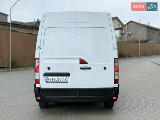 Белый Рено Мастер, объемом двигателя 2.3 л и пробегом 183 тыс. км за 17500 $, фото 12 на Automoto.ua