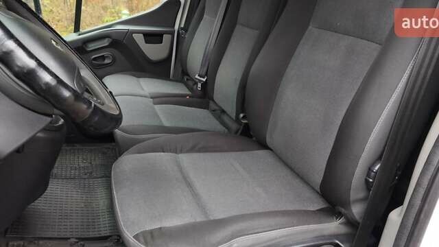 Білий Рено Мастєр, об'ємом двигуна 2.3 л та пробігом 340 тис. км за 14500 $, фото 7 на Automoto.ua