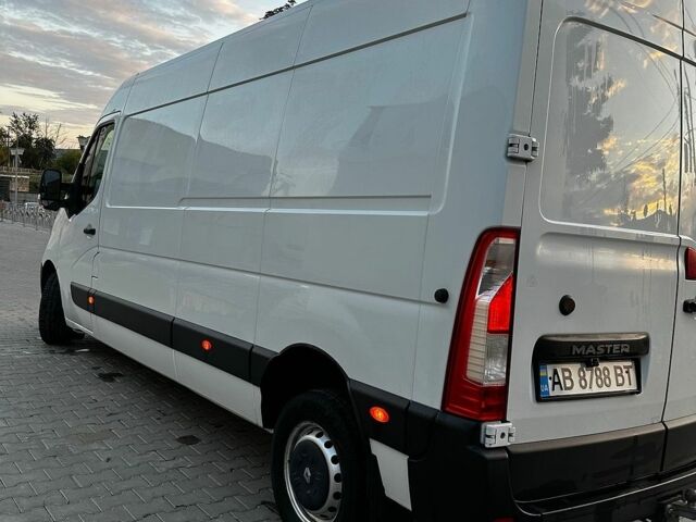 Белый Рено Мастер, объемом двигателя 2.3 л и пробегом 364 тыс. км за 15950 $, фото 4 на Automoto.ua
