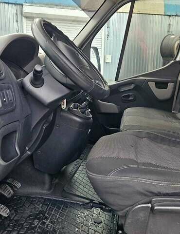 Білий Рено Мастєр, об'ємом двигуна 2.3 л та пробігом 340 тис. км за 15000 $, фото 8 на Automoto.ua