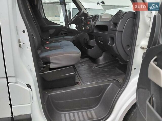 Білий Рено Мастєр, об'ємом двигуна 2.3 л та пробігом 345 тис. км за 12900 $, фото 33 на Automoto.ua