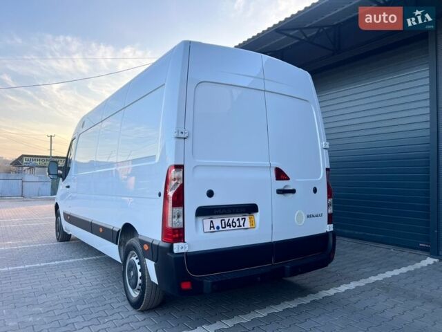 Белый Рено Мастер, объемом двигателя 2.3 л и пробегом 225 тыс. км за 16500 $, фото 5 на Automoto.ua