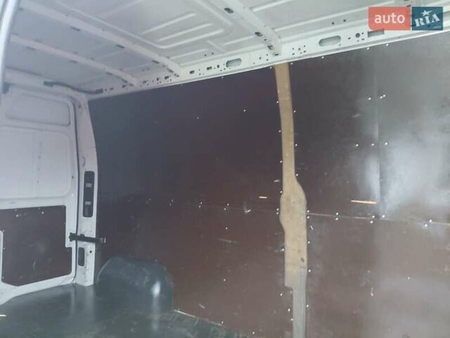 Білий Рено Мастєр, об'ємом двигуна 2.3 л та пробігом 345 тис. км за 12900 $, фото 21 на Automoto.ua