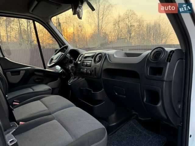 Белый Рено Мастер, объемом двигателя 0 л и пробегом 241 тыс. км за 22550 $, фото 27 на Automoto.ua