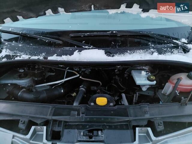 Белый Рено Мастер, объемом двигателя 2.3 л и пробегом 238 тыс. км за 13900 $, фото 6 на Automoto.ua