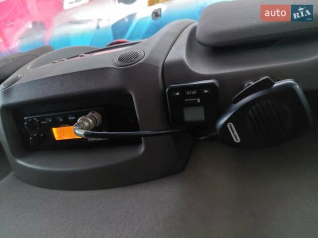 Білий Рено Мастєр, об'ємом двигуна 2.3 л та пробігом 345 тис. км за 12900 $, фото 39 на Automoto.ua