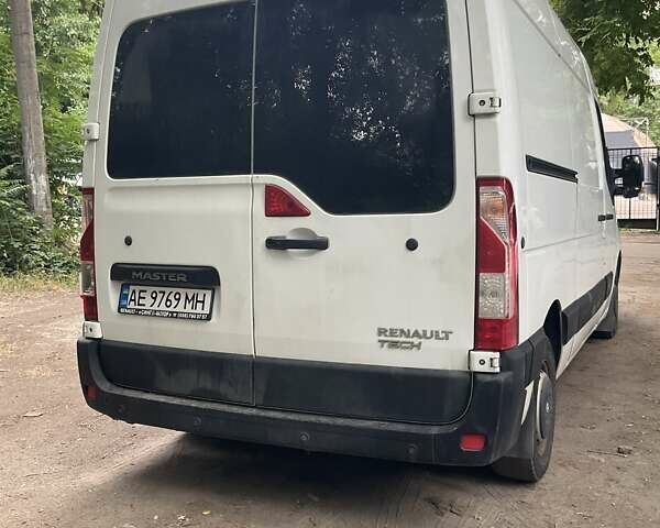 Белый Рено Мастер, объемом двигателя 2.3 л и пробегом 289 тыс. км за 12300 $, фото 4 на Automoto.ua