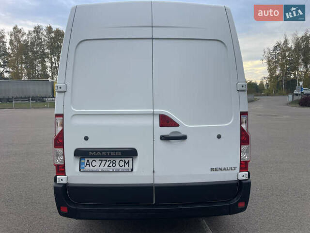 Белый Рено Мастер, объемом двигателя 2.3 л и пробегом 416 тыс. км за 14500 $, фото 5 на Automoto.ua