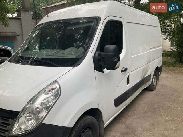 Белый Рено Мастер, объемом двигателя 2.3 л и пробегом 289 тыс. км за 12300 $, фото 3 на Automoto.ua