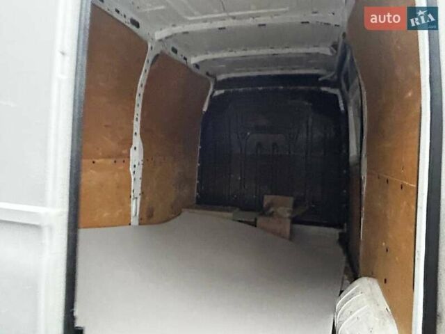 Белый Рено Мастер, объемом двигателя 2.3 л и пробегом 387 тыс. км за 13990 $, фото 10 на Automoto.ua