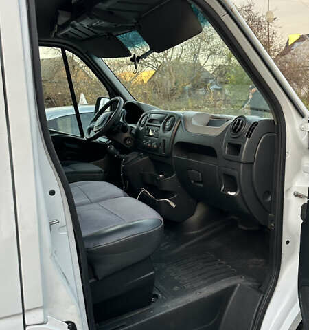 Рено Мастер 2016 в Владимир-Волынский на Automoto.ua Белый Рено Мастер, объемом двигателя 2.3 л и пробегом 385 тыс. км за 13500 $, фото 11 на Automoto.ua