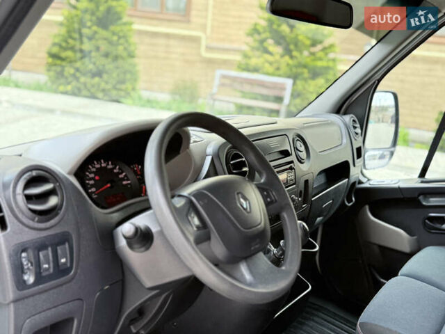 Белый Рено Мастер, объемом двигателя 2.3 л и пробегом 183 тыс. км за 17500 $, фото 95 на Automoto.ua