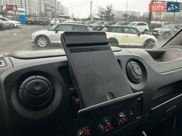 Белый Рено Мастер, объемом двигателя 2.3 л и пробегом 387 тыс. км за 13990 $, фото 20 на Automoto.ua