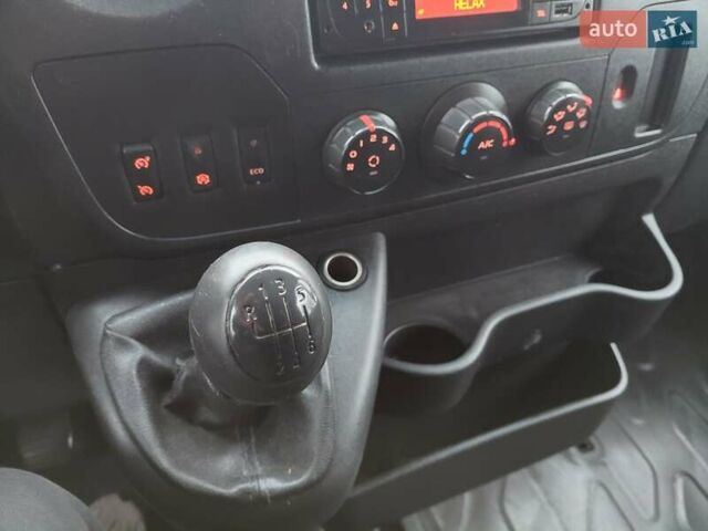 Білий Рено Мастєр, об'ємом двигуна 2.3 л та пробігом 345 тис. км за 12900 $, фото 41 на Automoto.ua