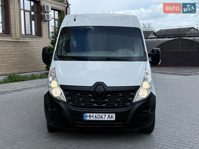 Белый Рено Мастер, объемом двигателя 2.3 л и пробегом 183 тыс. км за 17500 $, фото 3 на Automoto.ua