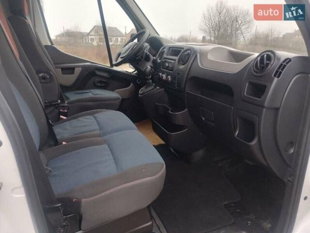 Белый Рено Мастер, объемом двигателя 2.3 л и пробегом 243 тыс. км за 14300 $, фото 18 на Automoto.ua