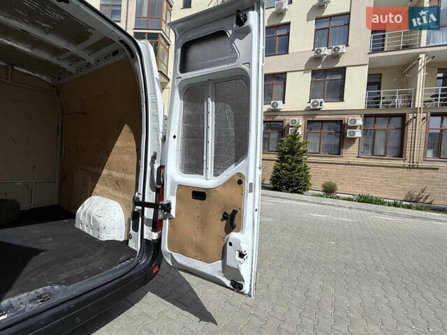 Белый Рено Мастер, объемом двигателя 2.3 л и пробегом 183 тыс. км за 17500 $, фото 44 на Automoto.ua