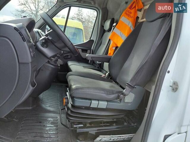 Білий Рено Мастєр, об'ємом двигуна 0 л та пробігом 318 тис. км за 13600 $, фото 23 на Automoto.ua