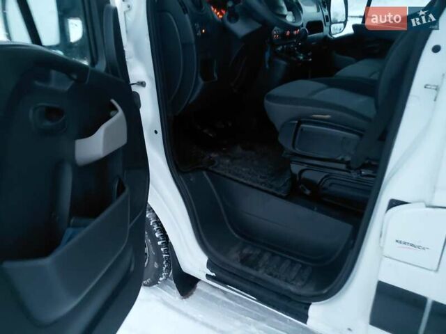 Белый Рено Мастер, объемом двигателя 2.3 л и пробегом 238 тыс. км за 13900 $, фото 38 на Automoto.ua