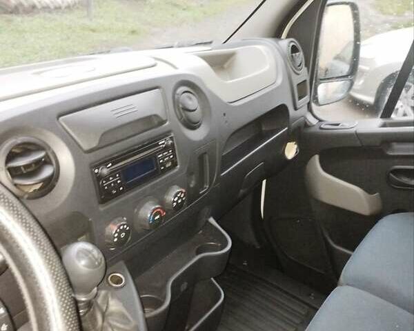 Білий Рено Мастєр, об'ємом двигуна 2.3 л та пробігом 80 тис. км за 13400 $, фото 5 на Automoto.ua