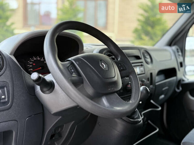 Белый Рено Мастер, объемом двигателя 2.3 л и пробегом 183 тыс. км за 17500 $, фото 96 на Automoto.ua