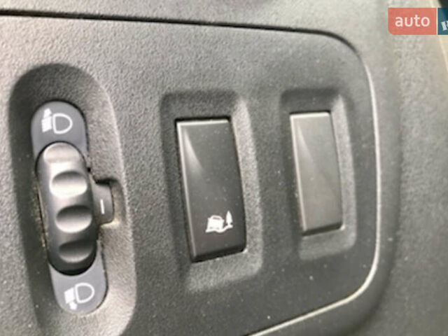 Білий Рено Мастєр, об'ємом двигуна 2.3 л та пробігом 455 тис. км за 14999 $, фото 17 на Automoto.ua