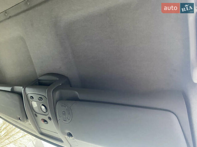 Білий Рено Мастєр, об'ємом двигуна 2.3 л та пробігом 221 тис. км за 13300 $, фото 18 на Automoto.ua