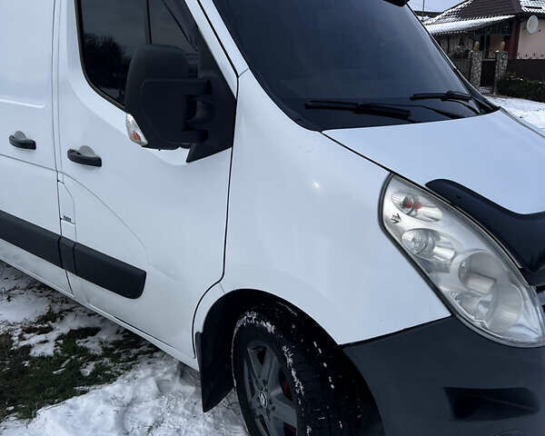 Белый Рено Мастер, объемом двигателя 2.3 л и пробегом 400 тыс. км за 16800 $, фото 12 на Automoto.ua