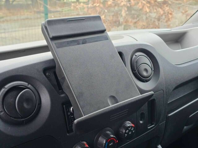 Білий Рено Мастєр, об'ємом двигуна 2.3 л та пробігом 201 тис. км за 12999 $, фото 21 на Automoto.ua