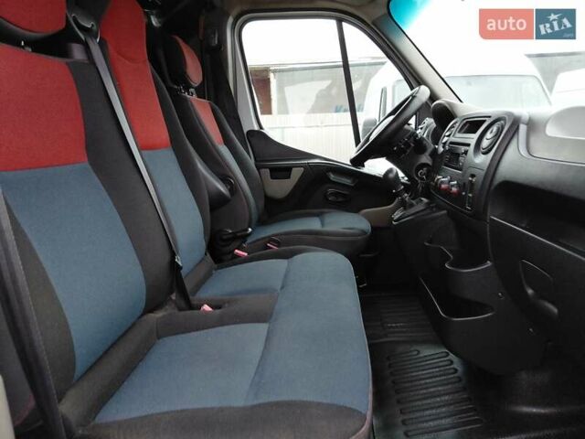 Белый Рено Мастер, объемом двигателя 2.3 л и пробегом 252 тыс. км за 12900 $, фото 18 на Automoto.ua