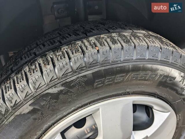 Белый Рено Мастер, объемом двигателя 2.3 л и пробегом 300 тыс. км за 15000 $, фото 9 на Automoto.ua