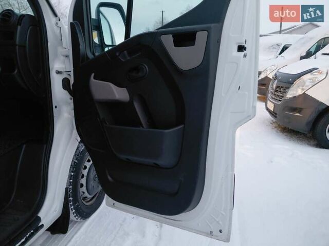 Белый Рено Мастер, объемом двигателя 2.3 л и пробегом 238 тыс. км за 13900 $, фото 31 на Automoto.ua