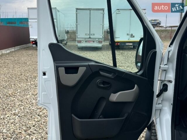 Белый Рено Мастер, объемом двигателя 2.3 л и пробегом 276 тыс. км за 20500 $, фото 19 на Automoto.ua