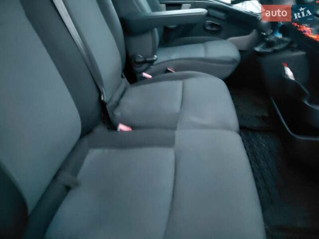 Белый Рено Мастер, объемом двигателя 2.3 л и пробегом 238 тыс. км за 13900 $, фото 26 на Automoto.ua