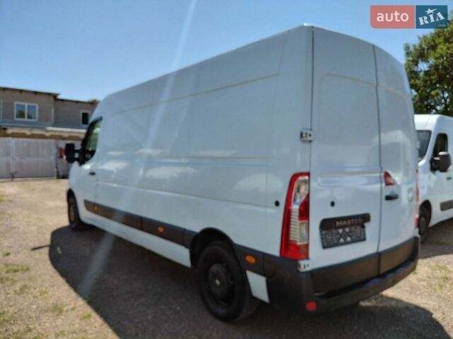 Белый Рено Мастер, объемом двигателя 2.3 л и пробегом 270 тыс. км за 14500 $, фото 2 на Automoto.ua
