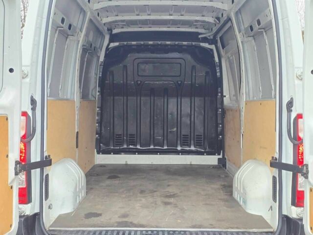 Білий Рено Мастєр, об'ємом двигуна 2.3 л та пробігом 201 тис. км за 12999 $, фото 6 на Automoto.ua