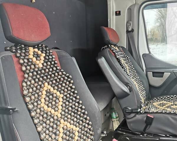 Білий Рено Мастєр, об'ємом двигуна 2.3 л та пробігом 543 тис. км за 13600 $, фото 11 на Automoto.ua