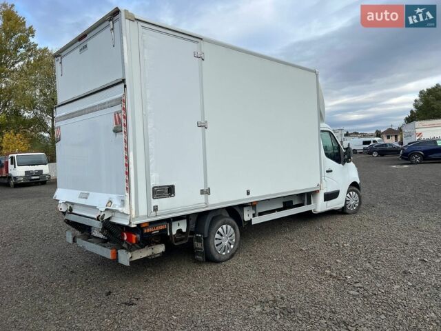 Белый Рено Мастер, объемом двигателя 2.3 л и пробегом 284 тыс. км за 17500 $, фото 7 на Automoto.ua