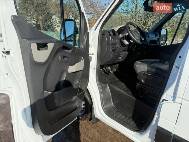 Белый Рено Мастер, объемом двигателя 2.3 л и пробегом 137 тыс. км за 16500 $, фото 11 на Automoto.ua