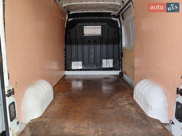Білий Рено Мастєр, об'ємом двигуна 2.3 л та пробігом 296 тис. км за 14800 $, фото 10 на Automoto.ua