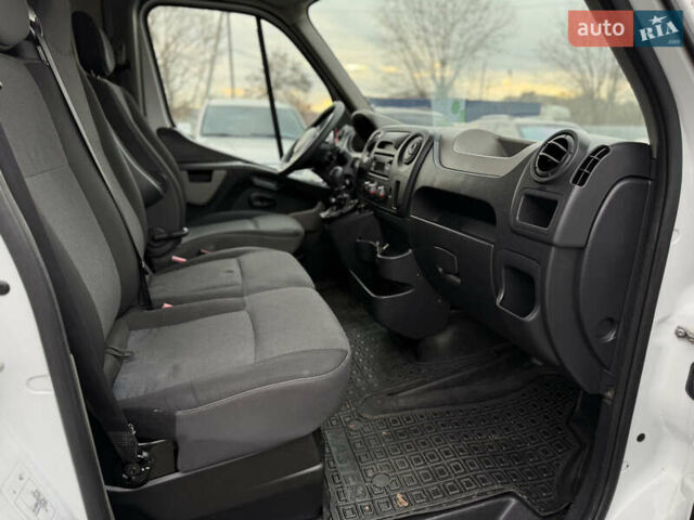 Білий Рено Мастєр, об'ємом двигуна 2.3 л та пробігом 238 тис. км за 11500 $, фото 6 на Automoto.ua