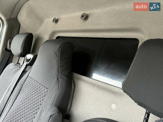 Белый Рено Мастер, объемом двигателя 2.3 л и пробегом 218 тыс. км за 14500 $, фото 2 на Automoto.ua