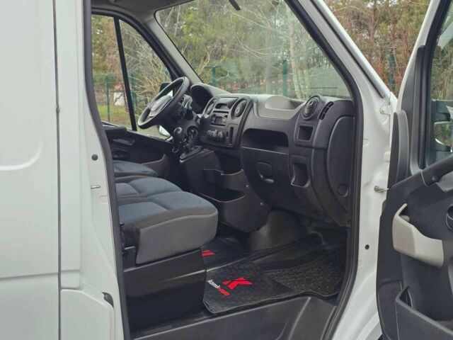 Білий Рено Мастєр, об'ємом двигуна 2.3 л та пробігом 201 тис. км за 12999 $, фото 10 на Automoto.ua