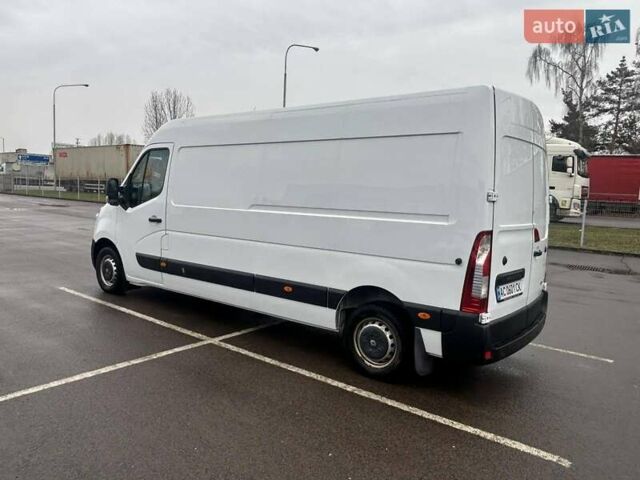 Белый Рено Мастер, объемом двигателя 2.3 л и пробегом 290 тыс. км за 13000 $, фото 1 на Automoto.ua