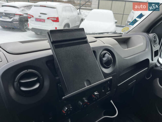 Білий Рено Мастєр, об'ємом двигуна 2.3 л та пробігом 270 тис. км за 14500 $, фото 22 на Automoto.ua