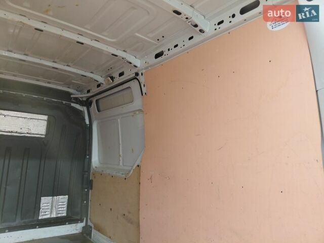 Білий Рено Мастєр, об'ємом двигуна 2.3 л та пробігом 296 тис. км за 14800 $, фото 6 на Automoto.ua