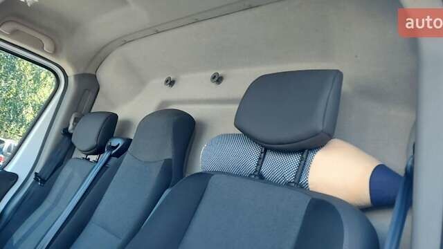 Білий Рено Мастєр, об'ємом двигуна 0 л та пробігом 118 тис. км за 16700 $, фото 18 на Automoto.ua