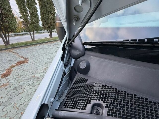 Білий Рено Мастєр, об'ємом двигуна 2.3 л та пробігом 217 тис. км за 17400 $, фото 51 на Automoto.ua
